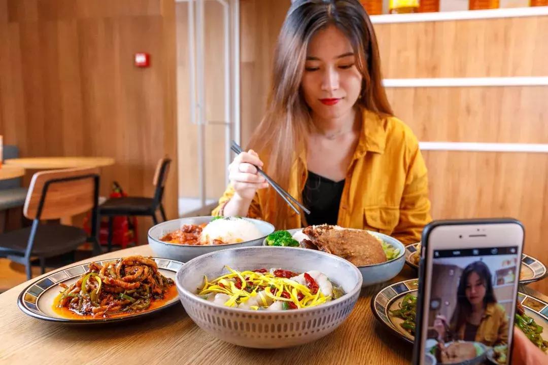 金拱門最新動態(tài)，學(xué)習(xí)變革，自信助力夢想實現(xiàn)